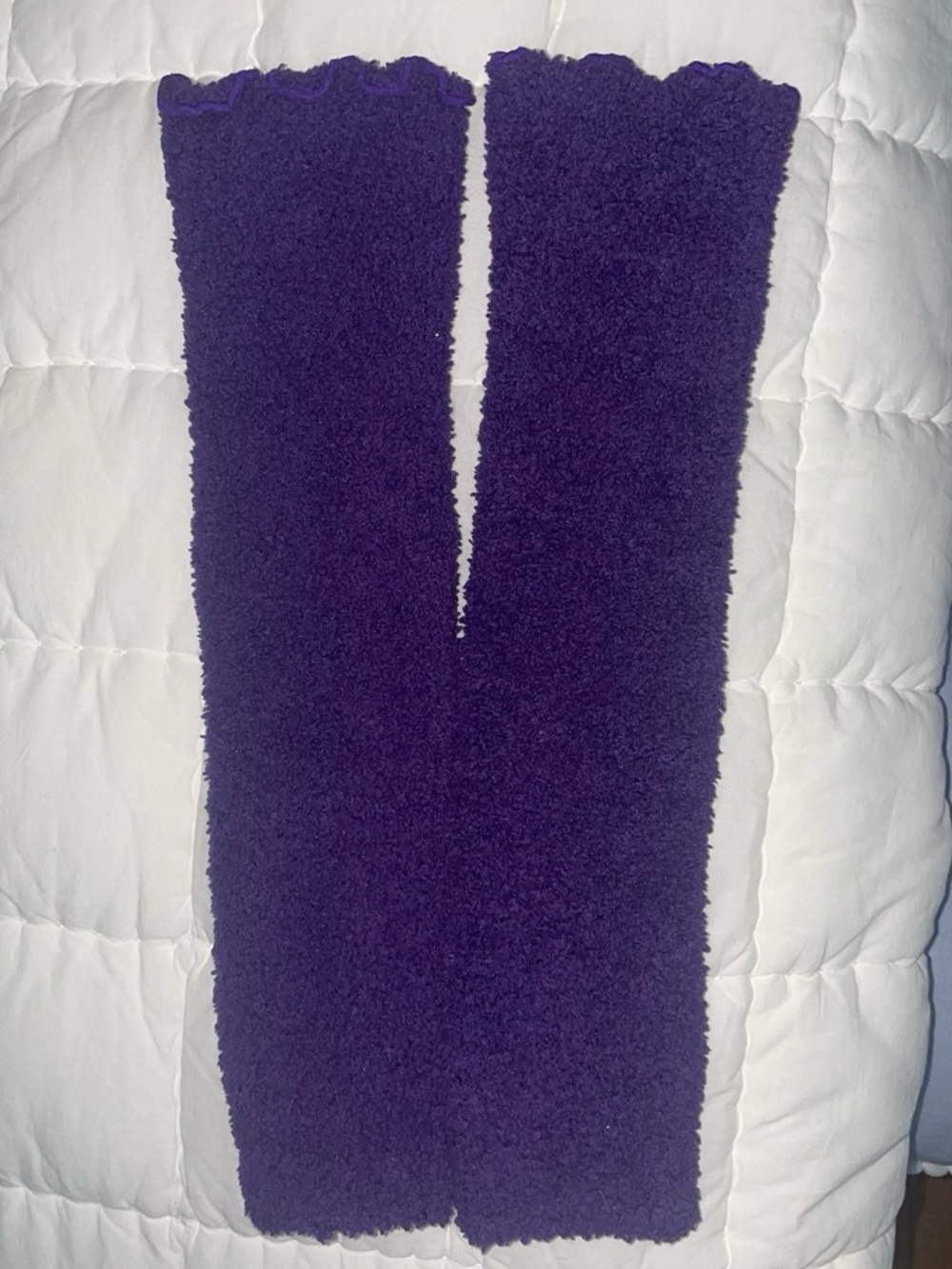 Capezio Purple Plush Leg Warmers size small but very stretchy